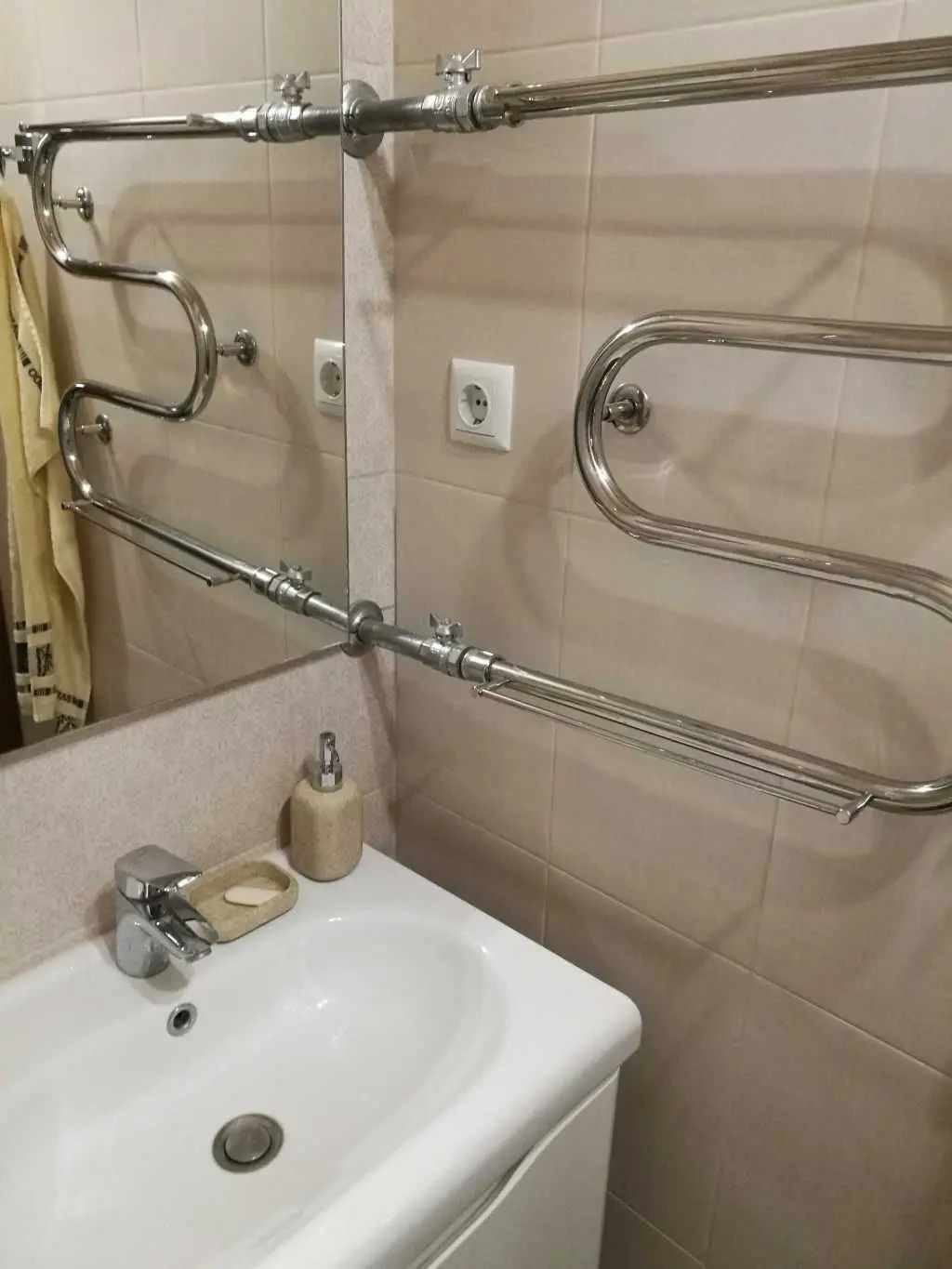 Фото Rent a 2-room apartment, Chokolivskyi Boulevard 3 Kyiv for long-term rent, price: 14500 UAH, code 8750
