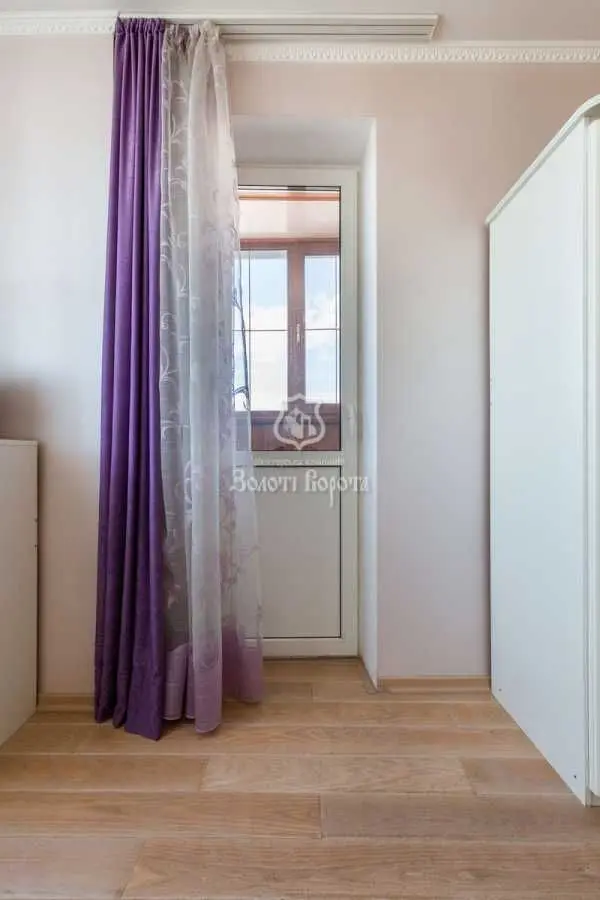 Фото Продаю 4-комнатную квартиру, 142 кв. м, Срибнокильская ул. 1 Киев, цена: 200000 USD, код 8753