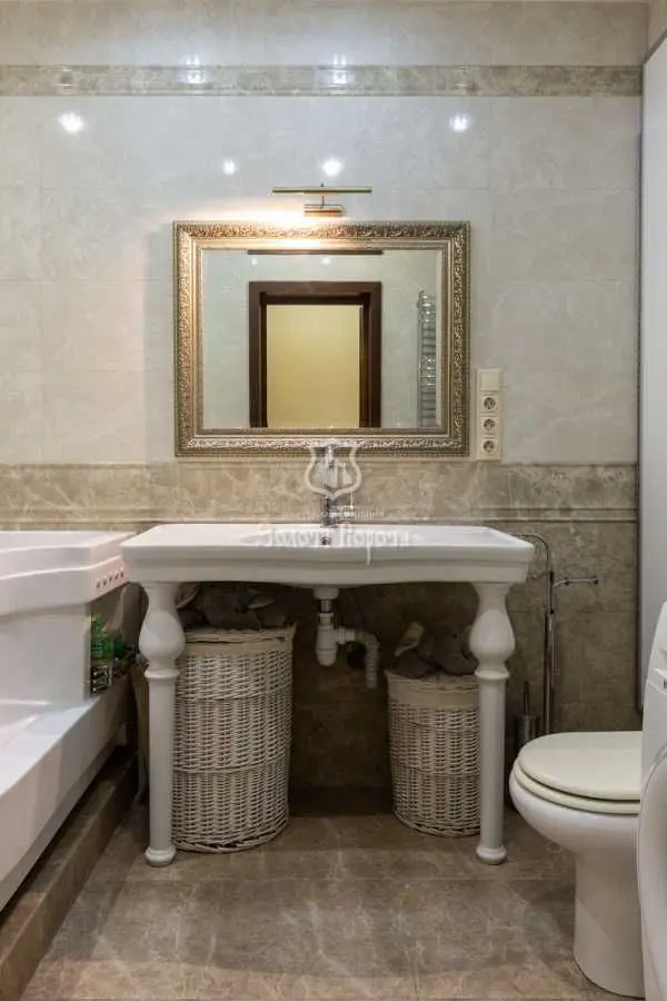 Фото Продаю 4-комнатную квартиру, 142 кв. м, Срибнокильская ул. 1 Киев, цена: 200000 USD, код 8753