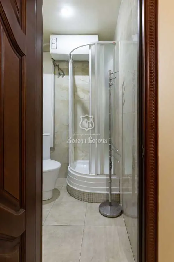 Фото Продаю 4-комнатную квартиру, 142 кв. м, Срибнокильская ул. 1 Киев, цена: 200000 USD, код 8753