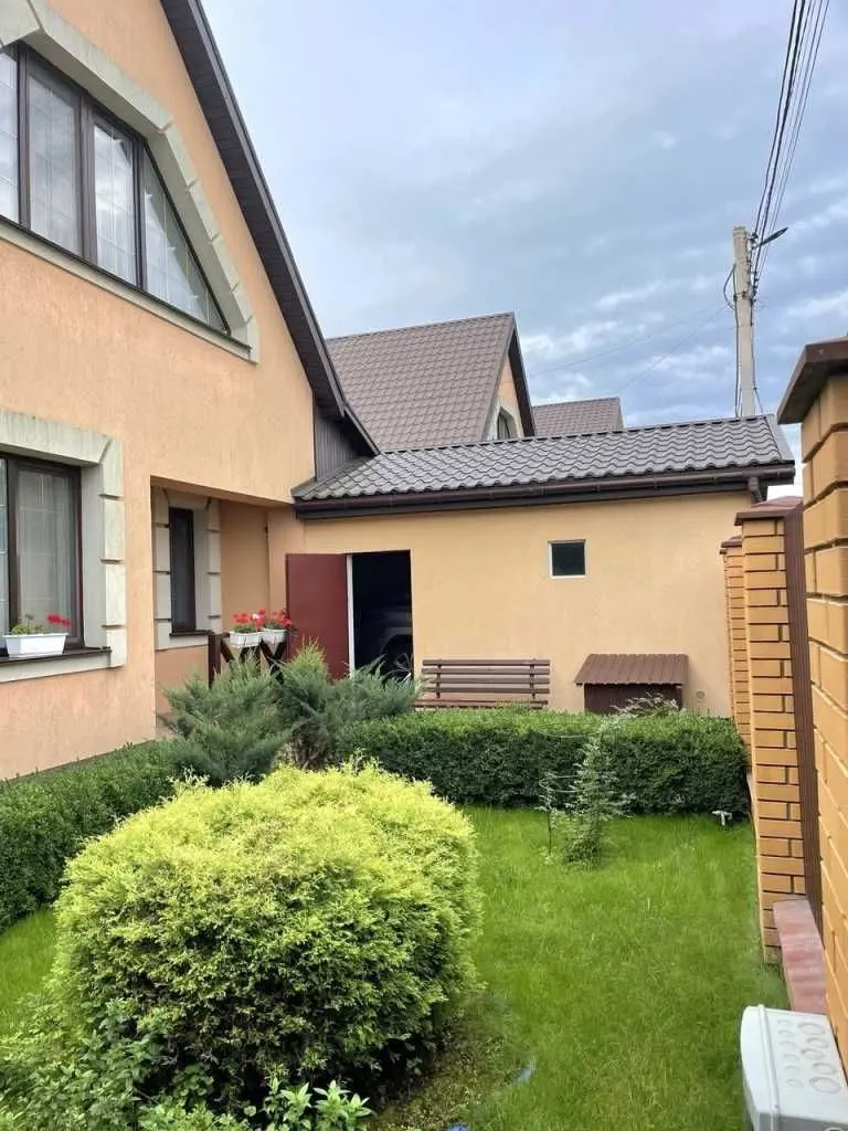 Фото Зняти будинок, Солов’їна вул.  Крюківщина в довгострокову оренду, ціна: 2000 USD, код 8758