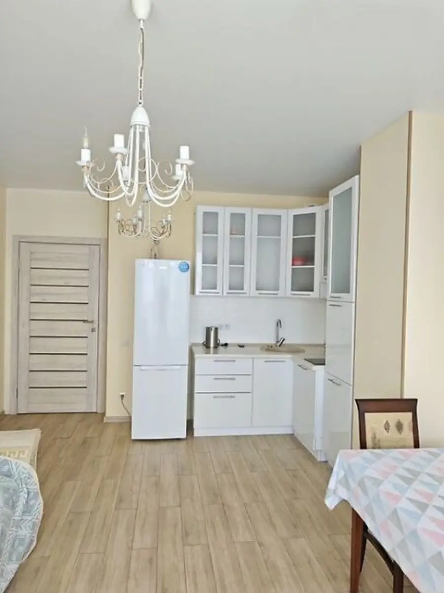 Фото Selling a 1-room apartment, 44.3 sq.m., Radystiv Street 34-К Kyiv, price: 76000 $, code 8759