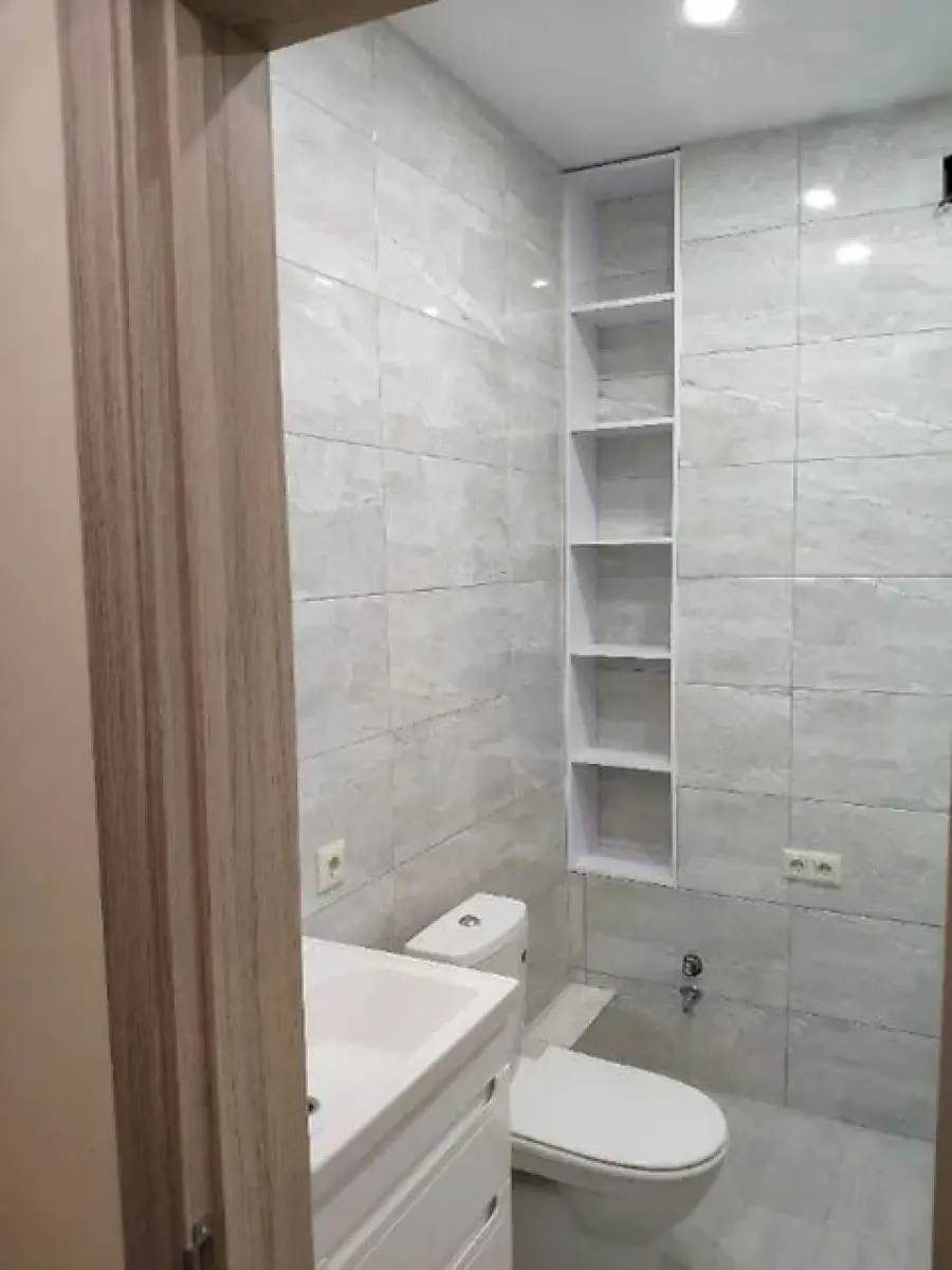 Фото Selling a 1-room apartment, 44.3 sq.m., Radystiv Street 34-К Kyiv, price: 76000 $, code 8759