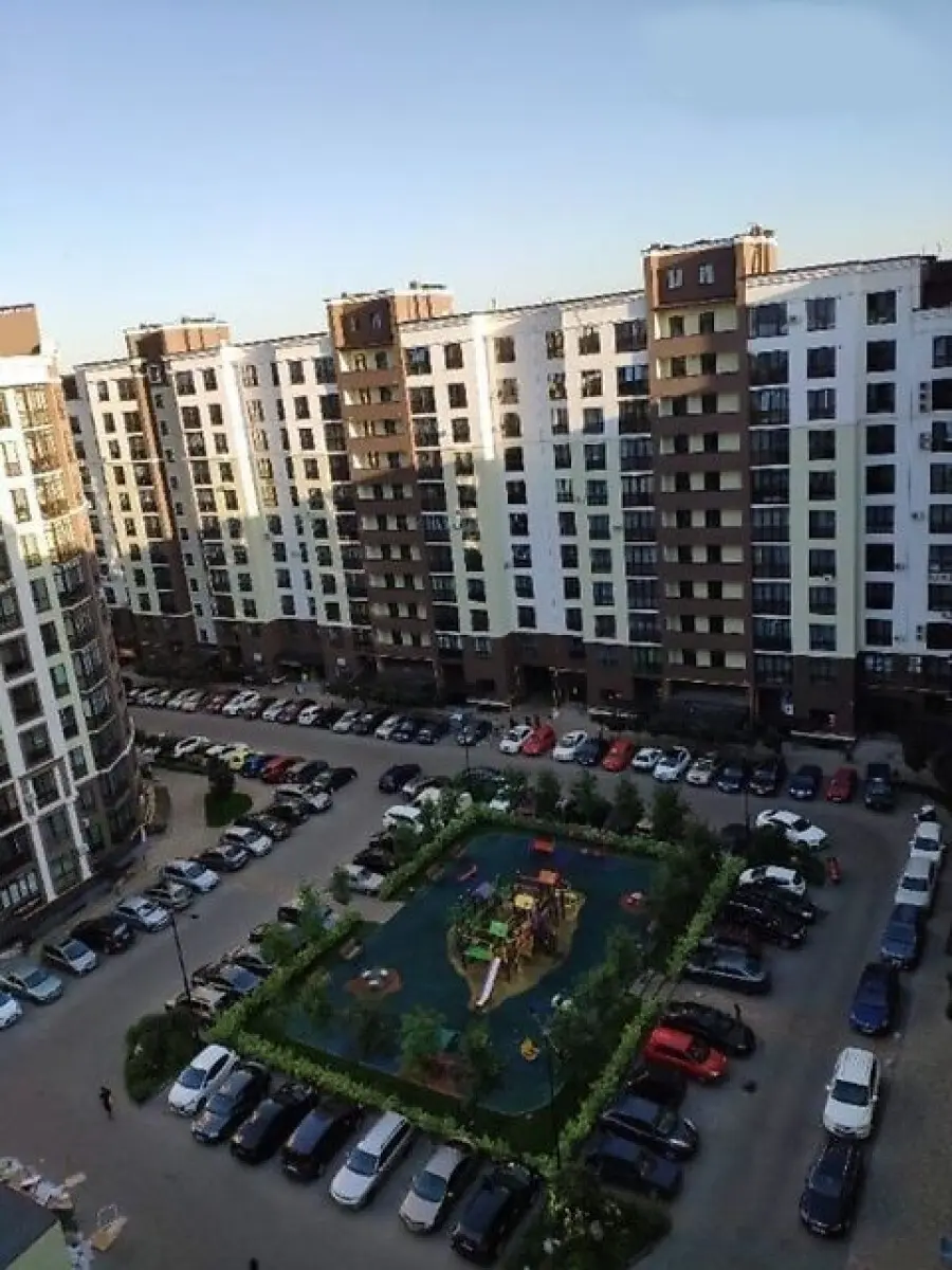 Фото Selling a 1-room apartment, 44.3 sq.m., Radystiv Street 34-К Kyiv, price: 76000 $, code 8759