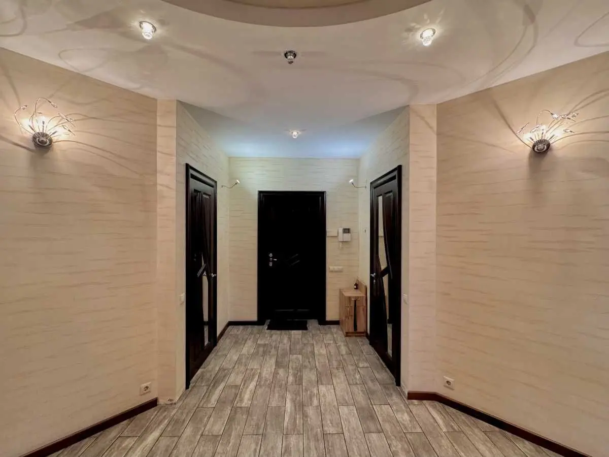 Фото Rent a 4-room apartment, Zhylianska Street 59 Kyiv for long-term rent, price: 52000 UAH, code 8762