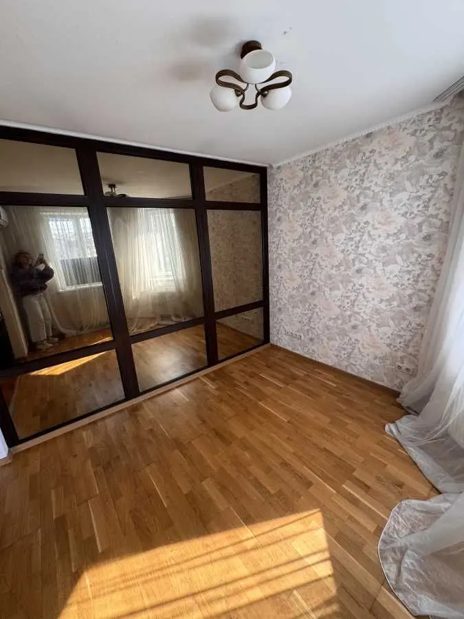 Фото Продаю 1-комнатную квартиру, 43.7 кв. м, Боголюбова ул. 14 Софиевская Борщаговка, цена: 70000 USD, код 8765