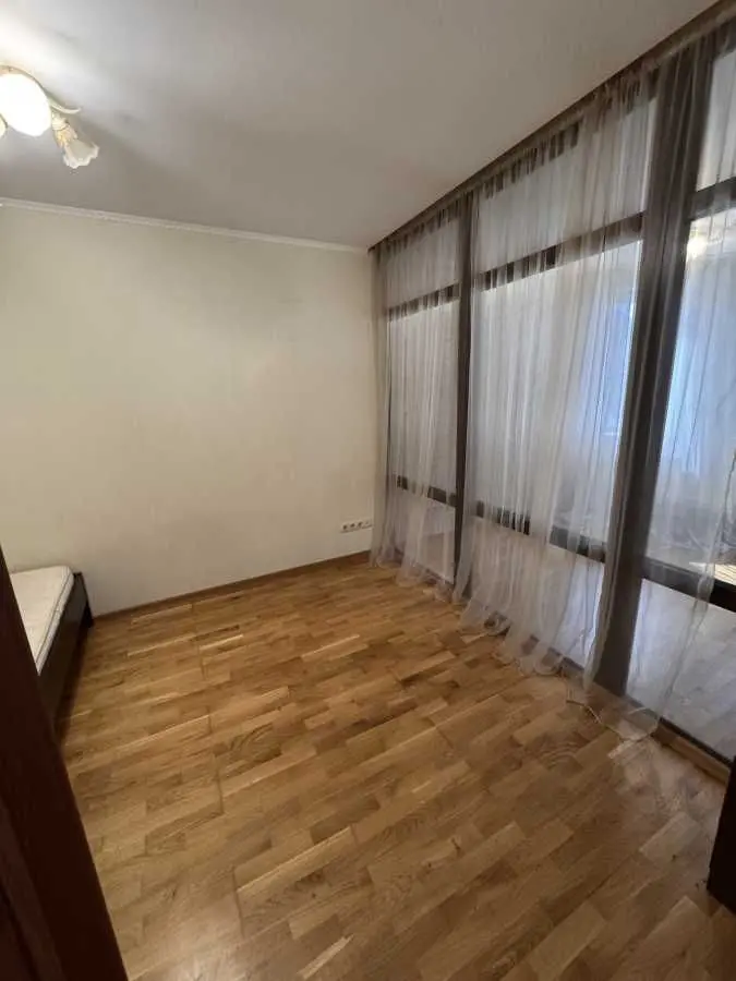 Фото Продаю 1-комнатную квартиру, 43.7 кв. м, Боголюбова ул. 14 Софиевская Борщаговка, цена: 70000 USD, код 8765