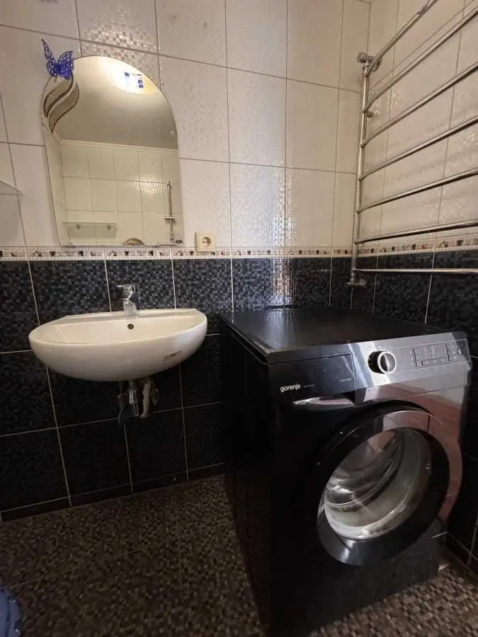 Фото Продаю 1-комнатную квартиру, 43.7 кв. м, Боголюбова ул. 14 Софиевская Борщаговка, цена: 70000 USD, код 8765