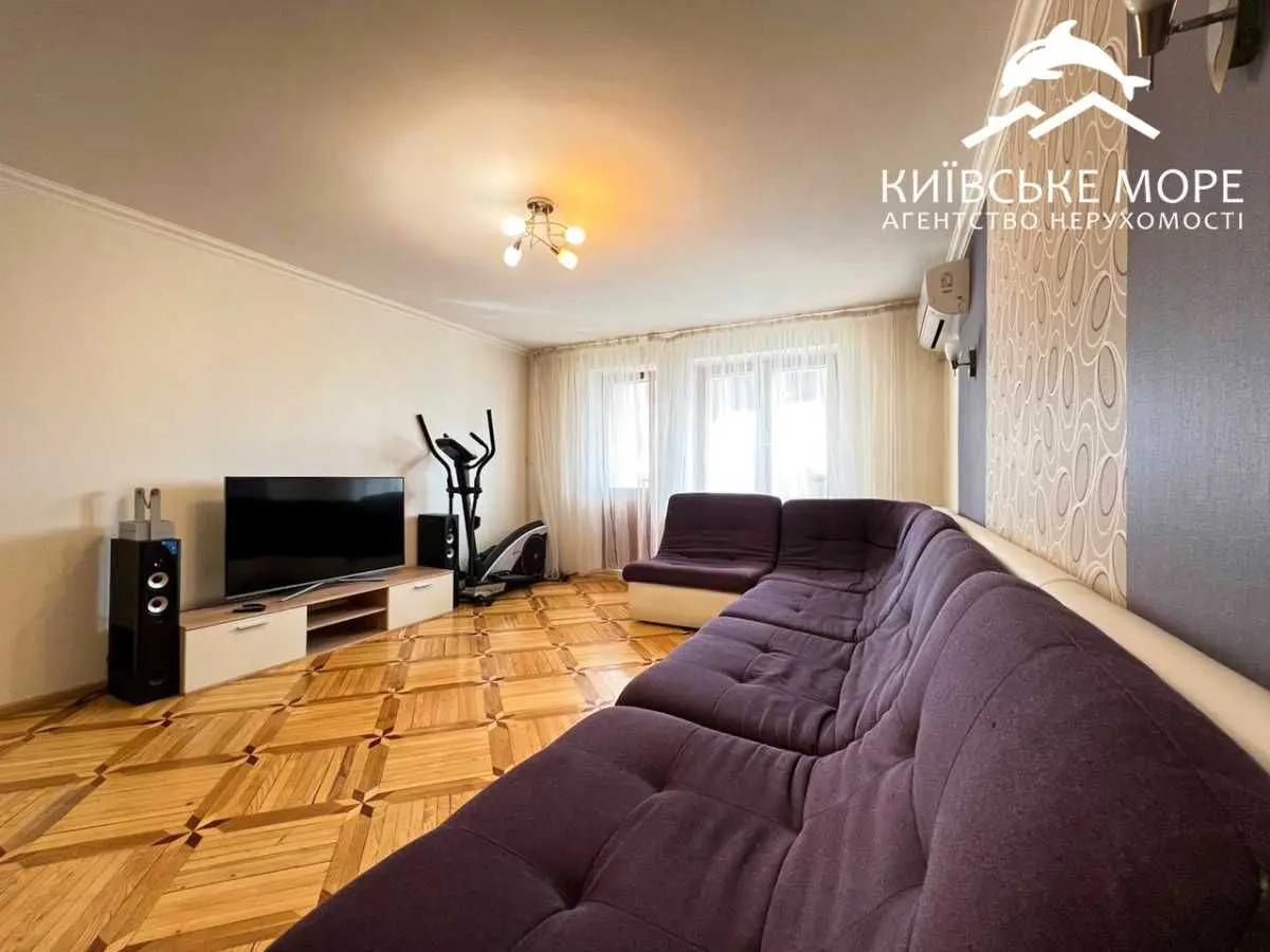 Фото Зняти 4 кімнатну квартиру, Георгія Тороповського вул. (Івана Дубового) 47 Київ в довгострокову оренду, ціна: 20000 UAH, код 8768
