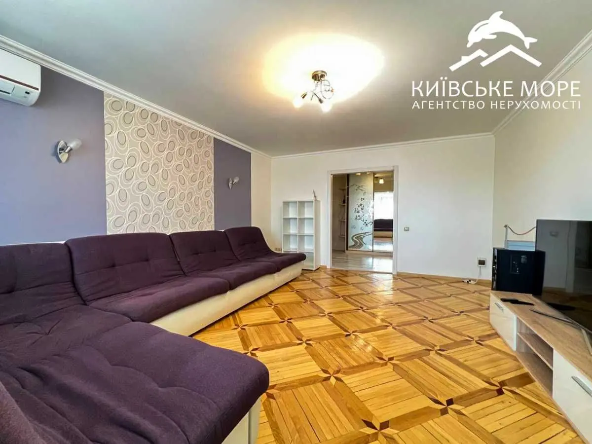 Фото Зняти 4 кімнатну квартиру, Георгія Тороповського вул. (Івана Дубового) 47 Київ в довгострокову оренду, ціна: 20000 UAH, код 8768