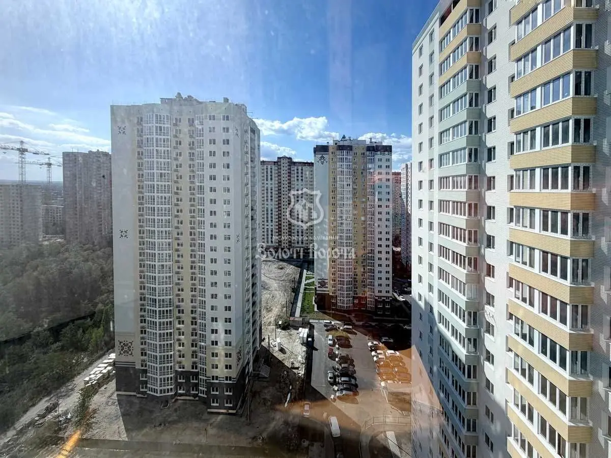 Фото Продаю 3 кімнатну квартиру, 85 кв. м, Бориса Гмирі вул.  Київ, ціна: 83000 USD, код 8769