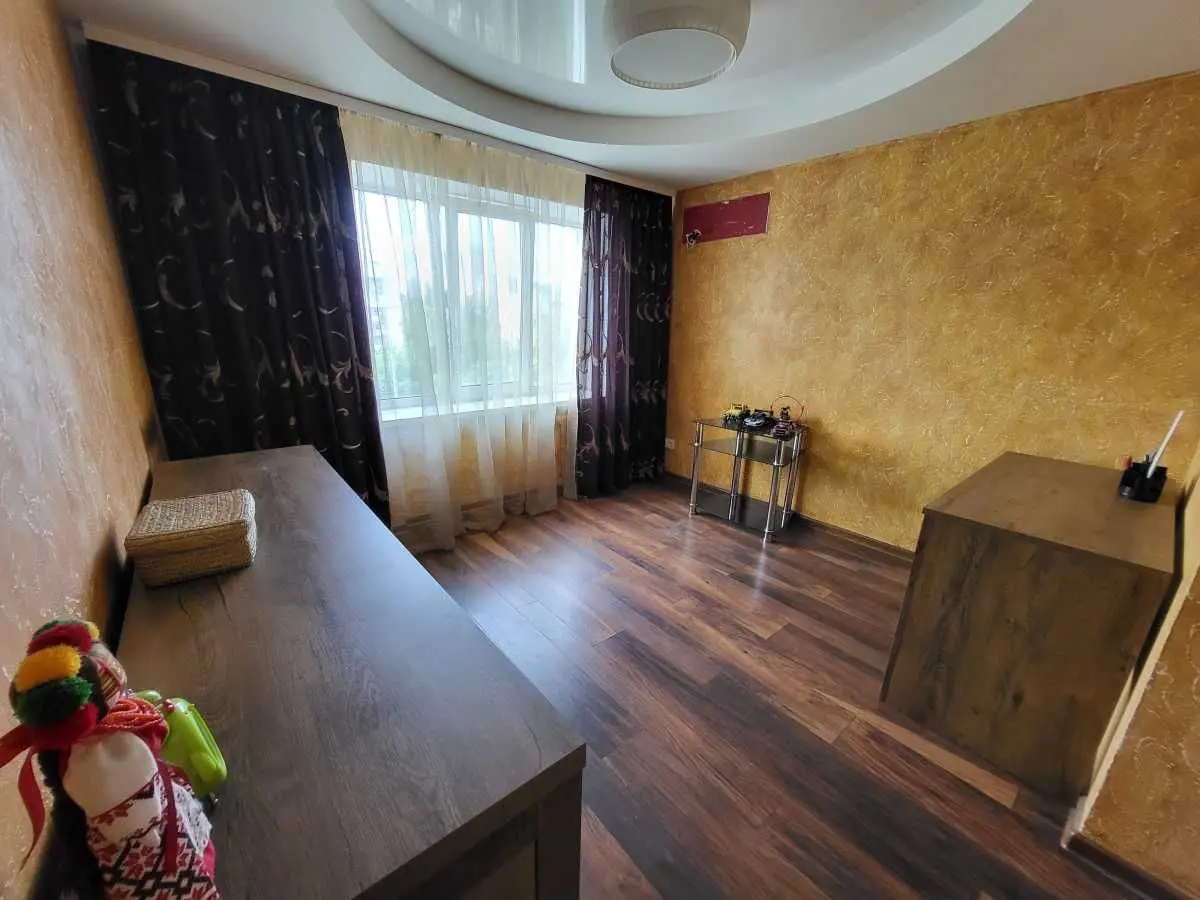 Фото Зняти 3 кімнатну квартиру, Голосіївський просп. (40-річчя Жовтня) 89 Київ в довгострокову оренду, ціна: 24000 UAH, код 8770