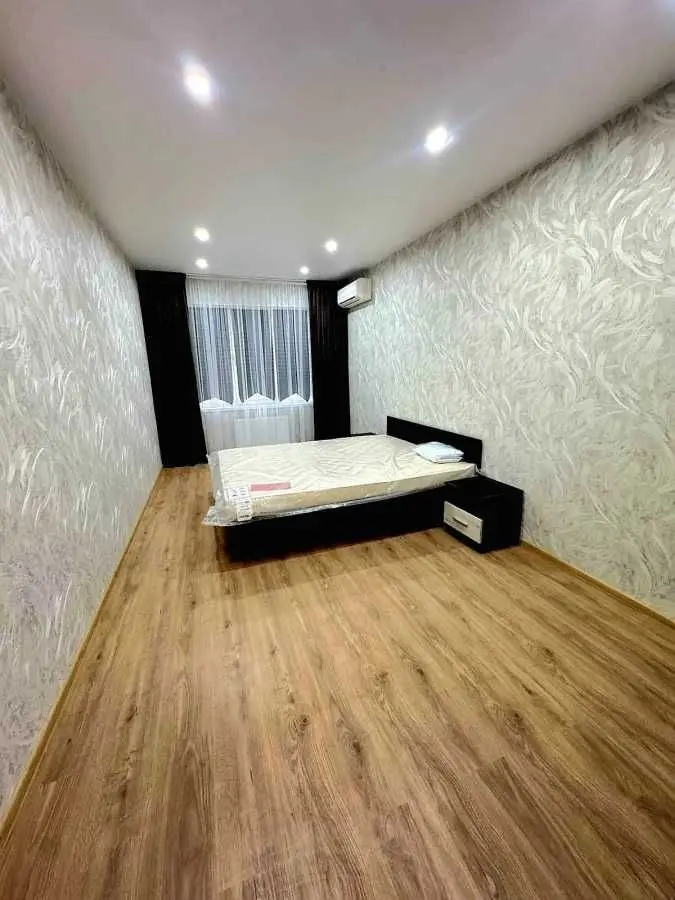 Фото Продаю 1 кімнатну квартиру, 40.6 кв. м, Озерна вул.  Новосілки, ціна: 70000 USD, код 8779
