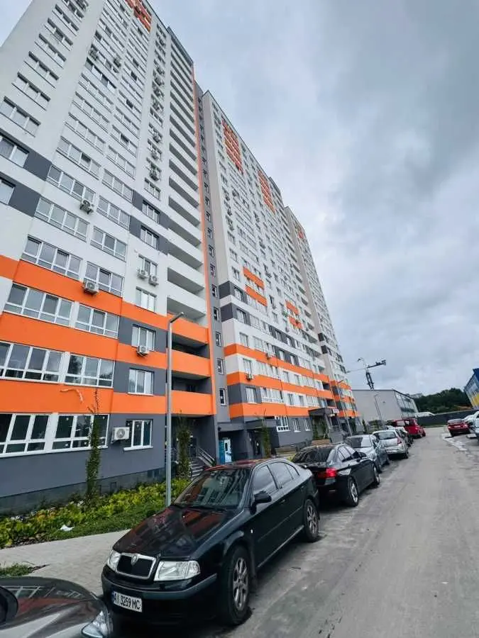 Фото Продаю 1 кімнатну квартиру, 40.6 кв. м, Озерна вул.  Новосілки, ціна: 70000 USD, код 8779
