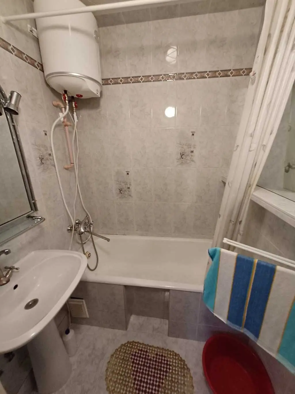 Фото Selling a 3-room apartment, 95.3 sq.m., Staronavodnytska Street  Kyiv, price: 169000 USD, code 8781