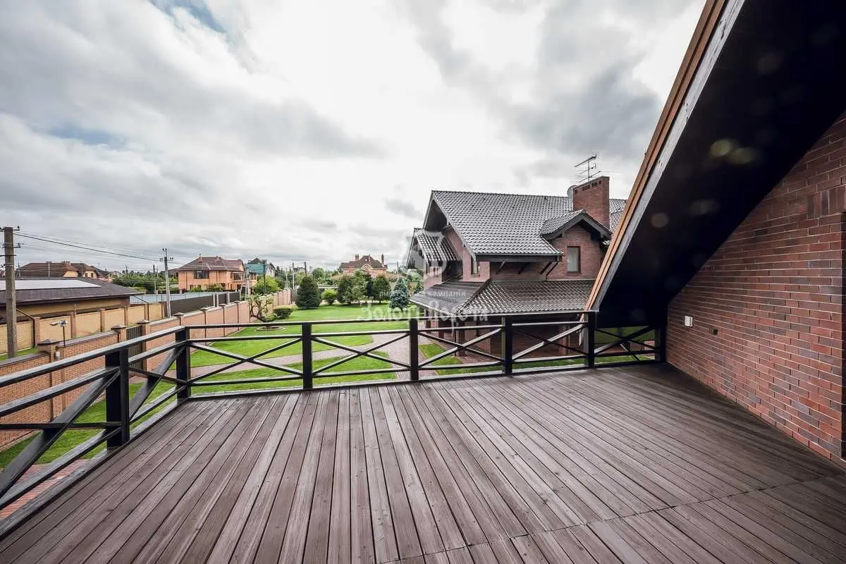 Фото Продаю будинок, 1005 кв. м, Грушевського вул.  Старі Петрівці, ціна: 2900000 USD, код 8782