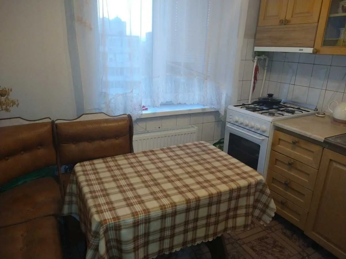 Фото Зняти 3 кімнатну квартиру, Ентузіастів вул.  Київ в довгострокову оренду, ціна: 14500 UAH, код 8783
