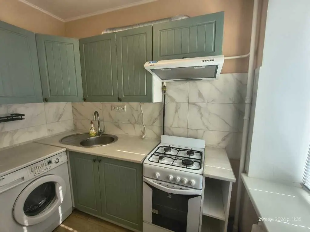Фото Rent a 2-room apartment, Verkhovnoi Rady Boulevard 22 Kyiv for long-term rent, price: 15000 UAH, code 8788