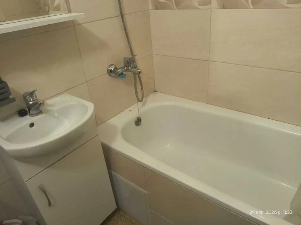 Фото Rent a 2-room apartment, Verkhovnoi Rady Boulevard 22 Kyiv for long-term rent, price: 15000 UAH, code 8788