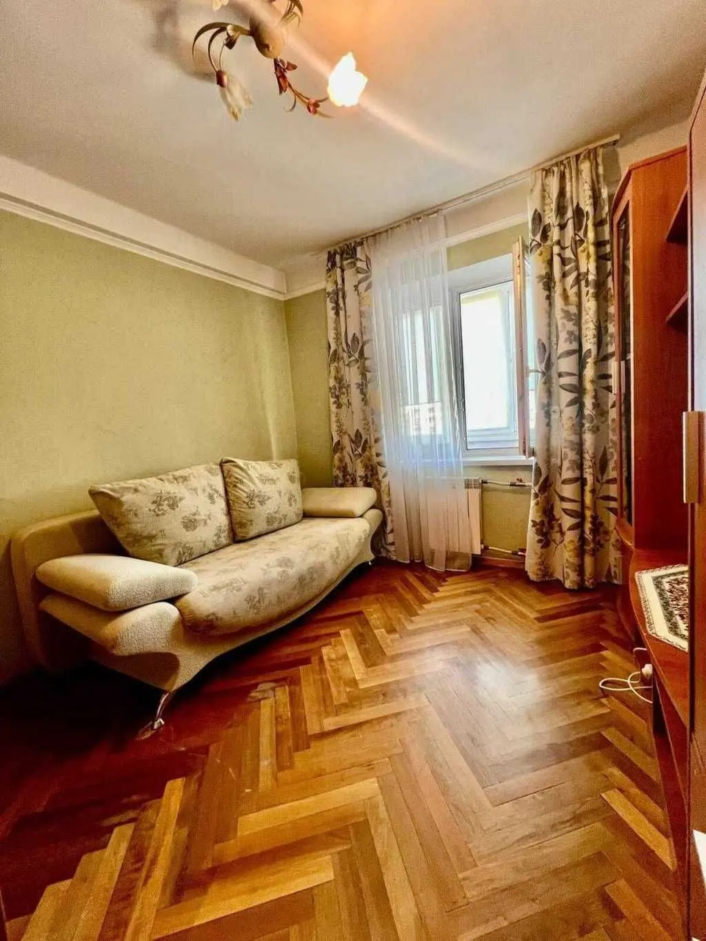 Фото Продаю 2-комнатную квартиру, 48 кв. м, ул. Левка Лукьяненко (Маршала Тимошенко) 2 Киев, цена: 70000 USD, код 8793
