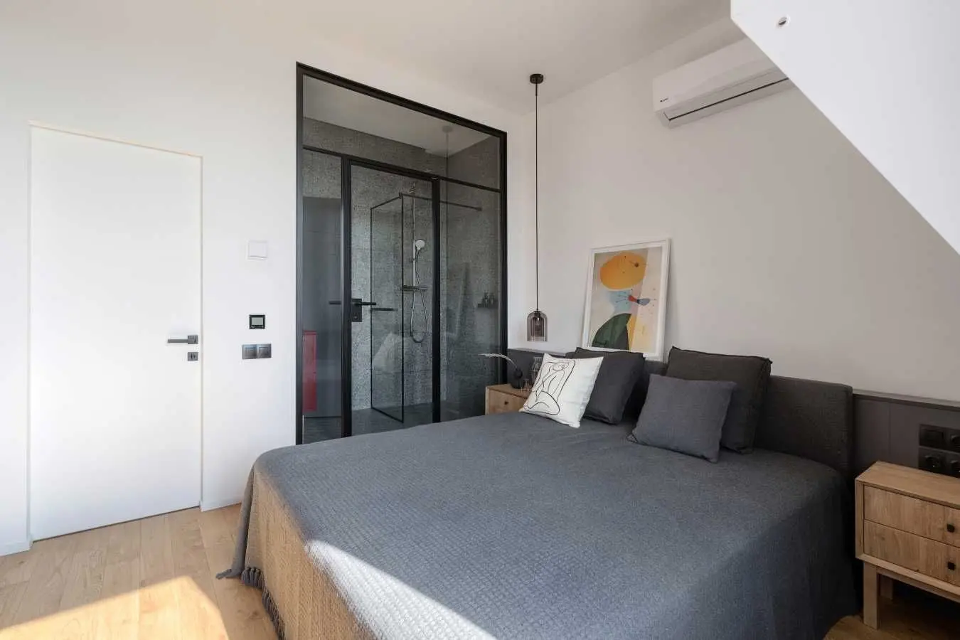 Фото Rent a 3-room apartment, Antonovycha Street (Horkoho Street) 44 Kyiv for long-term rent, price: 1900 USD, code 8800