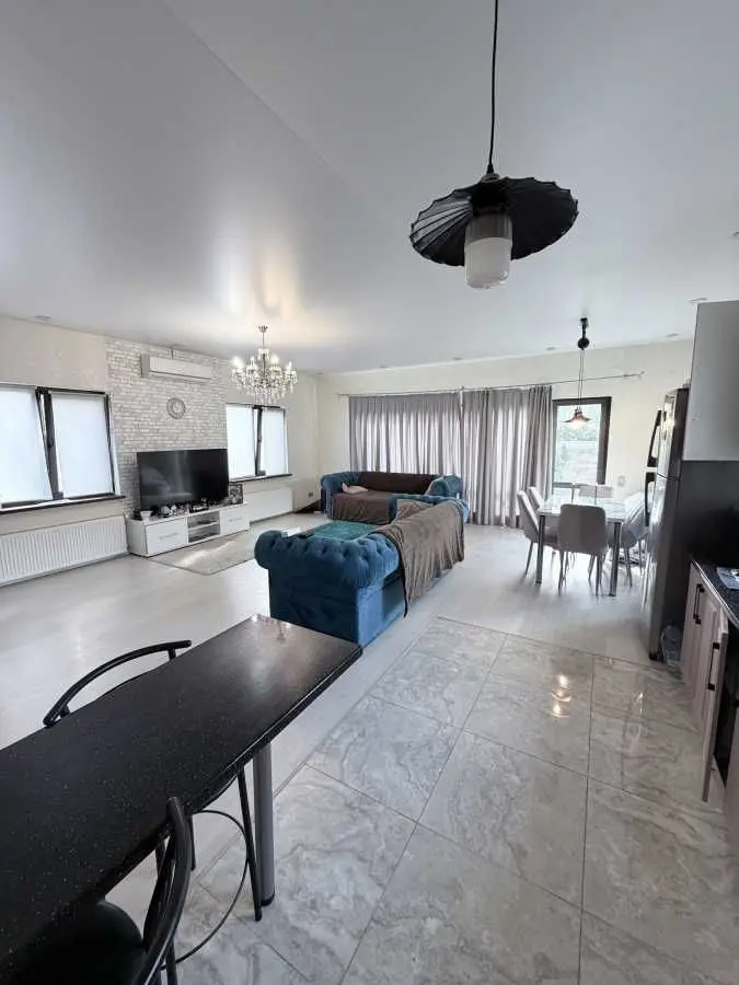 Фото Продаю будинок, 400 кв. м, Броварський просп. 47а Київ, ціна: 140000 USD, код 8804