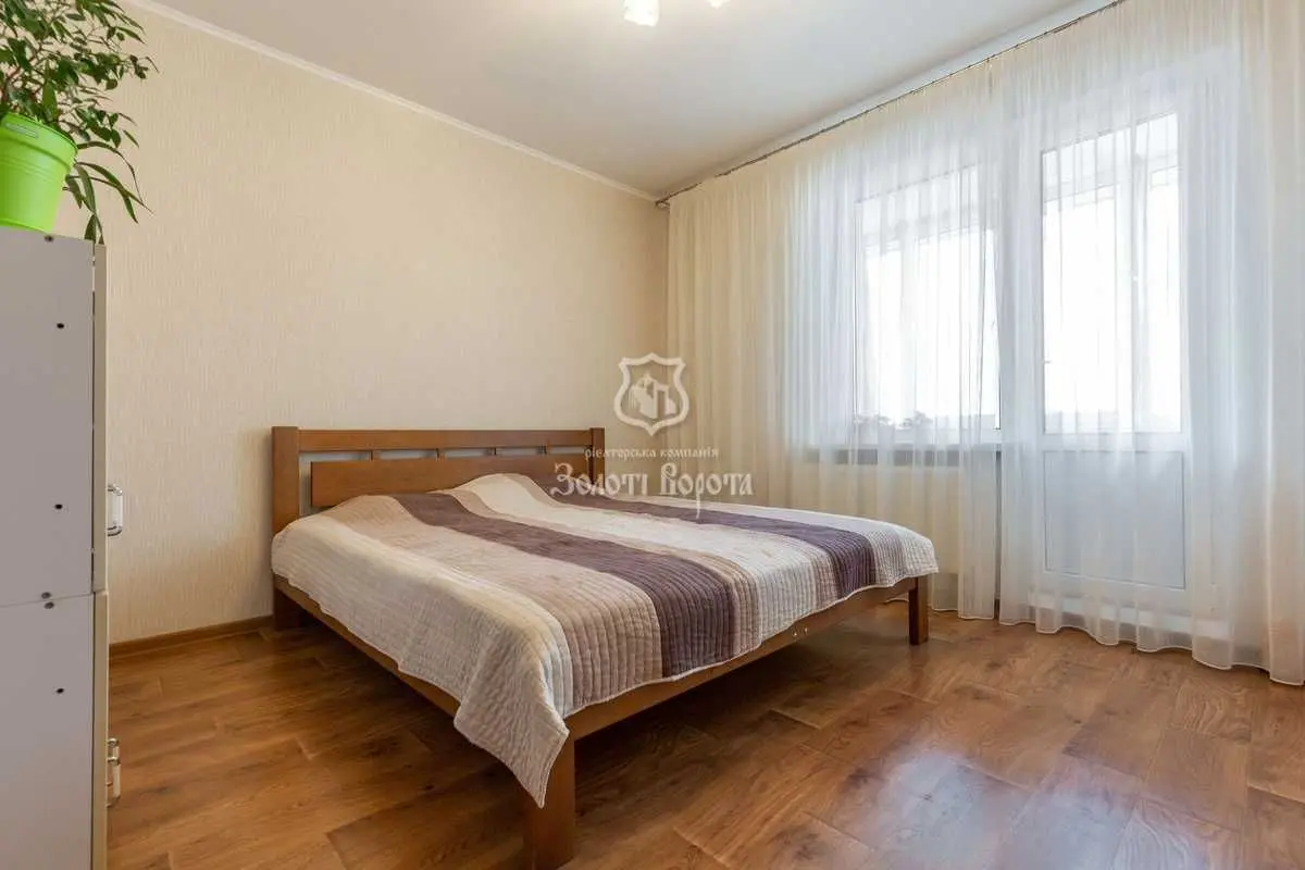 Фото Продаю 2-комнатную квартиру, 77.8 кв. м, Балтийский пер. 5 Киев, цена: 115000 $, код 8812