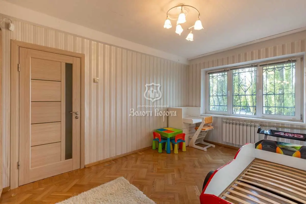 Фото Продаю 3 кімнатну квартиру, 61 кв. м, Івана Виговського вул. (Маршала Гречка) 8 Київ, ціна: 89900 USD, код 8824