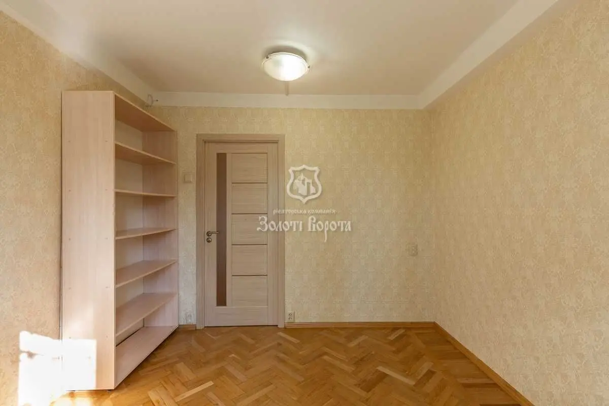 Фото Продаю 3 кімнатну квартиру, 61 кв. м, Івана Виговського вул. (Маршала Гречка) 8 Київ, ціна: 89900 USD, код 8824