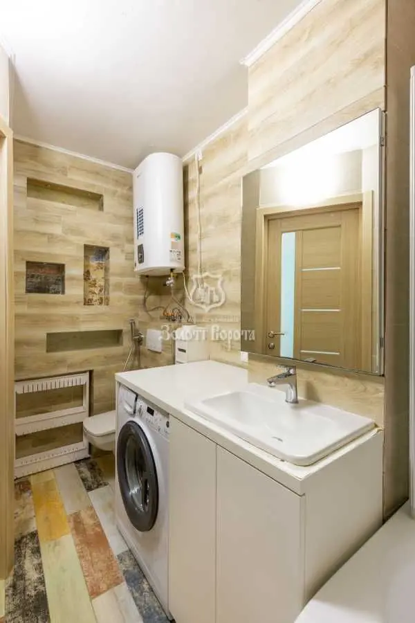 Фото Продаю 3 кімнатну квартиру, 61 кв. м, Івана Виговського вул. (Маршала Гречка) 8 Київ, ціна: 89900 USD, код 8824
