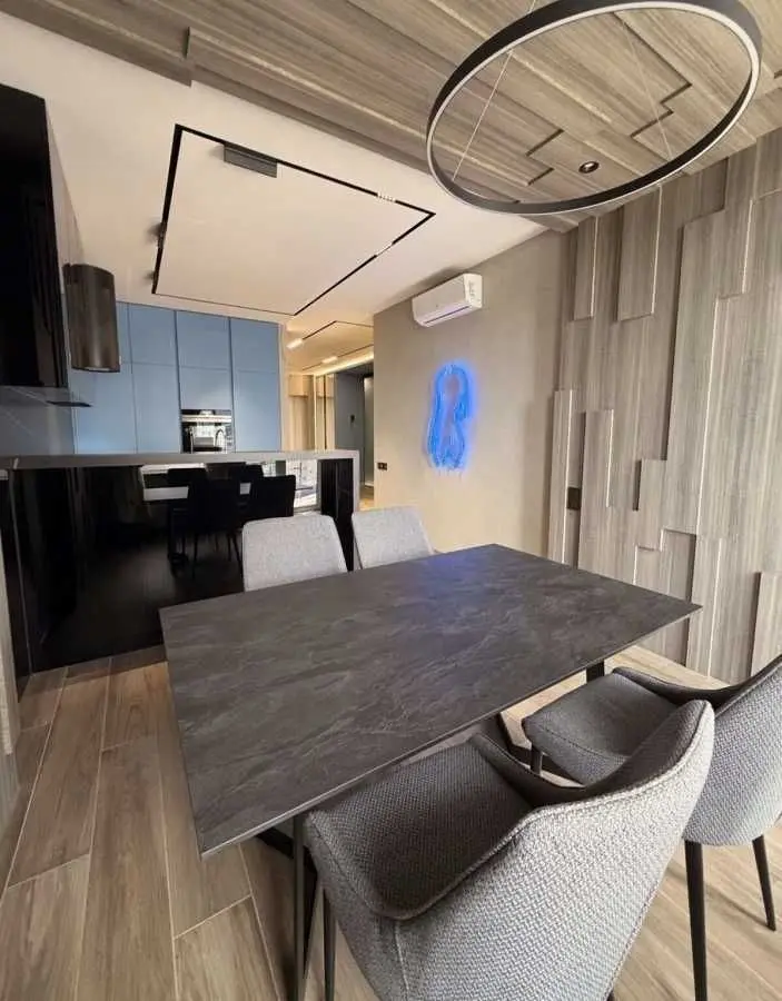 Фото Продаю 1 кімнатну квартиру, 76 кв. м, Лабораторний пров. 7 Київ, ціна: 275000 USD, код 8834