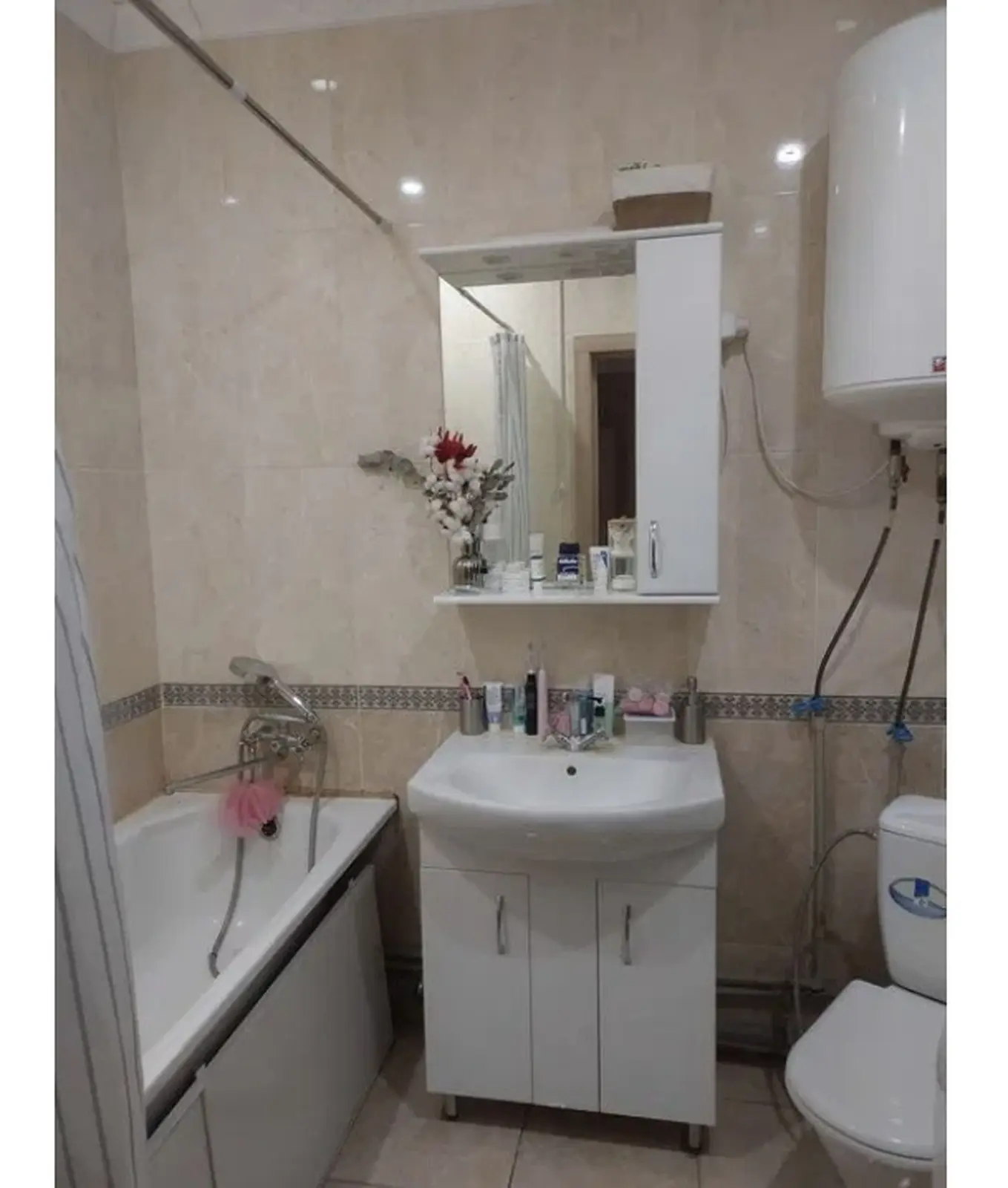 Фото Продаю 2 кімнатну квартиру, 49 кв. м, Академіка Глушкова просп. 9г Київ, ціна: 95000 $, код 8839