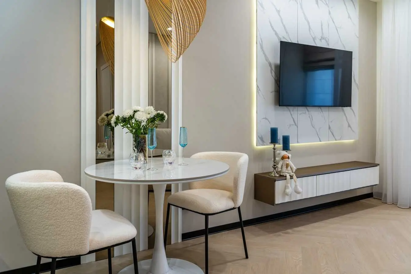 Фото Selling a 1-room apartment, 41 sq.m., Mykhaila Maksymovycha Street (Onufriia Trutenka Street)  Kyiv, price: 115000 USD, code 8859