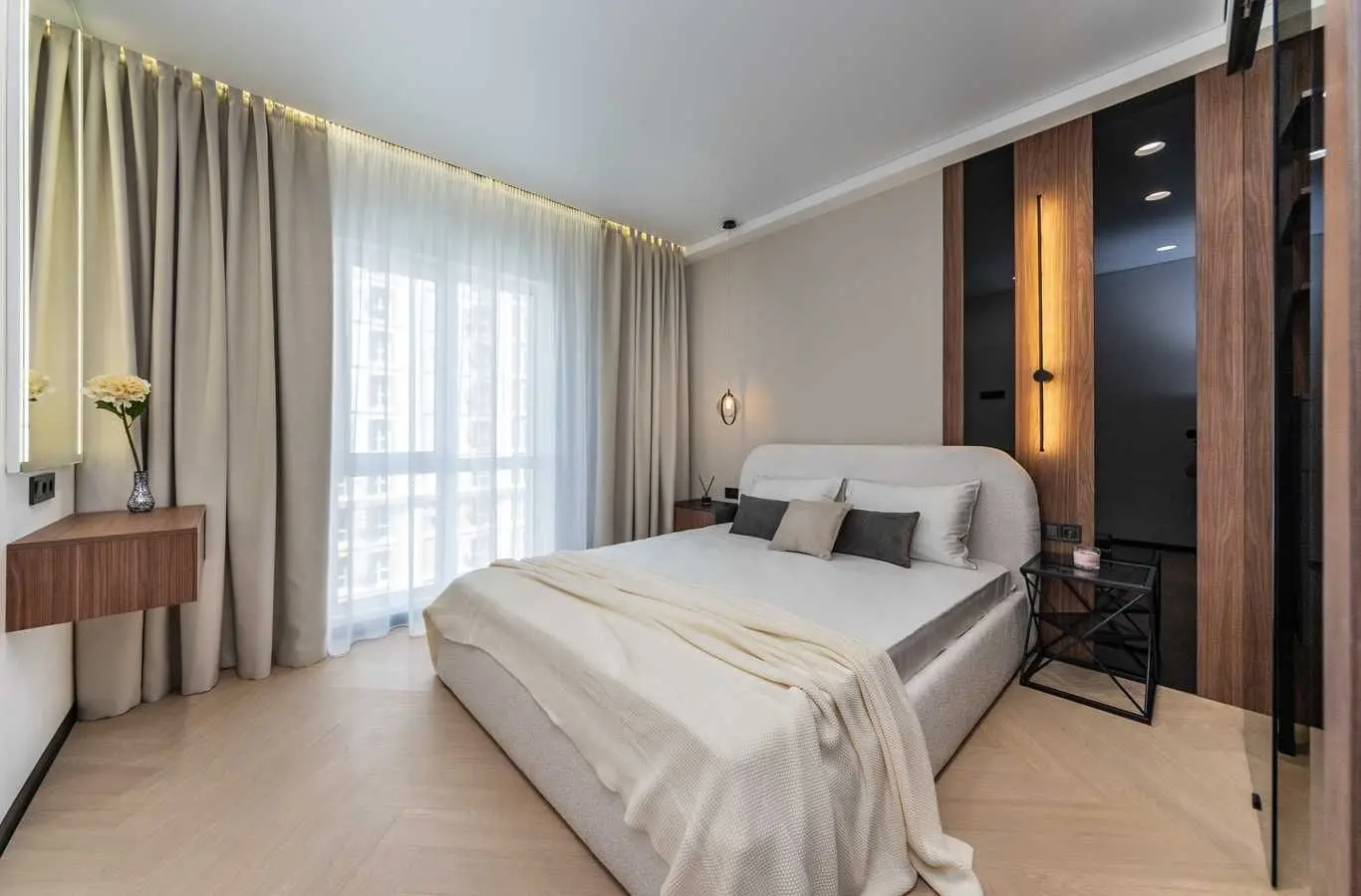 Фото Selling a 1-room apartment, 41 sq.m., Mykhaila Maksymovycha Street (Onufriia Trutenka Street)  Kyiv, price: 115000 USD, code 8859