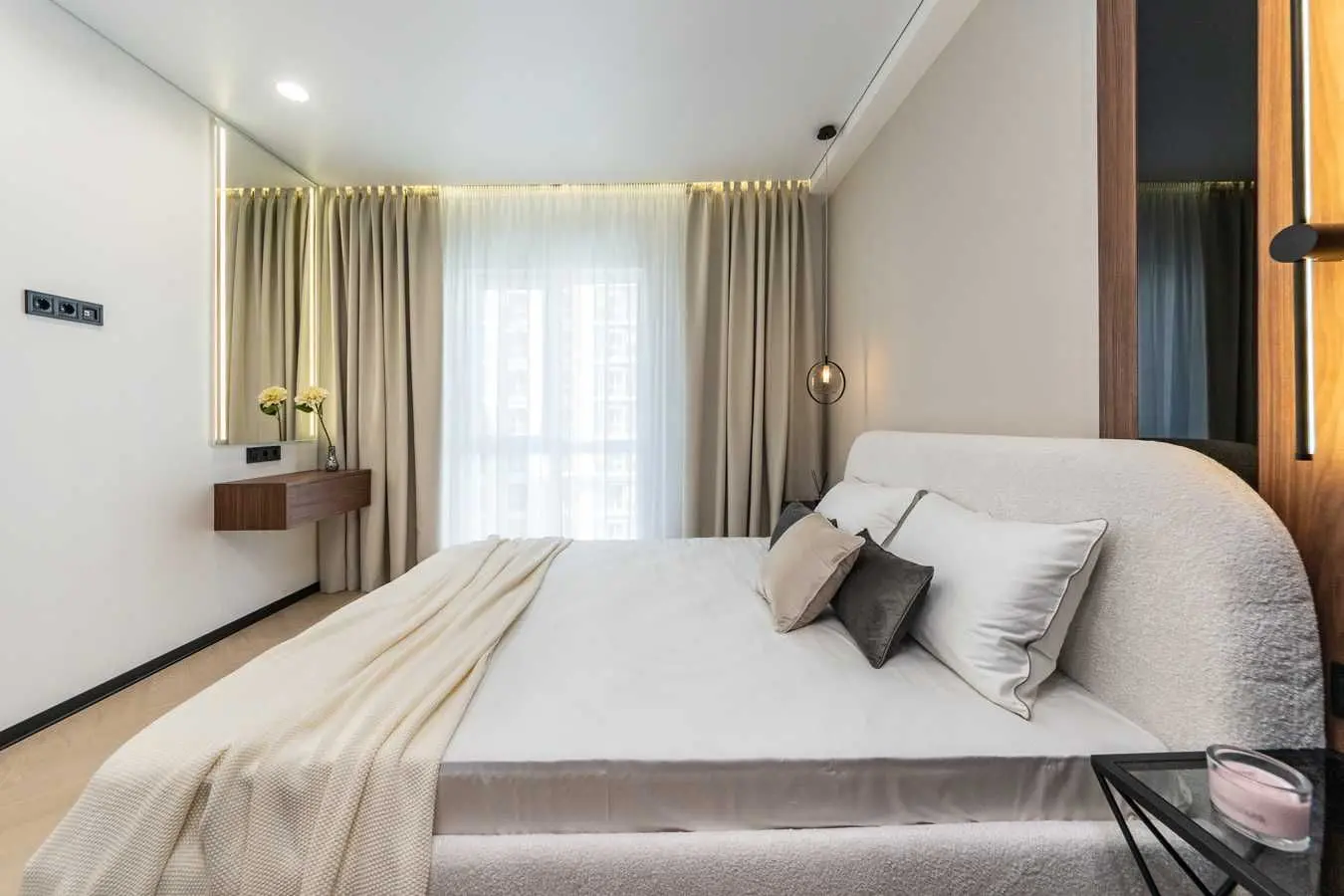 Фото Selling a 1-room apartment, 41 sq.m., Mykhaila Maksymovycha Street (Onufriia Trutenka Street)  Kyiv, price: 115000 USD, code 8859