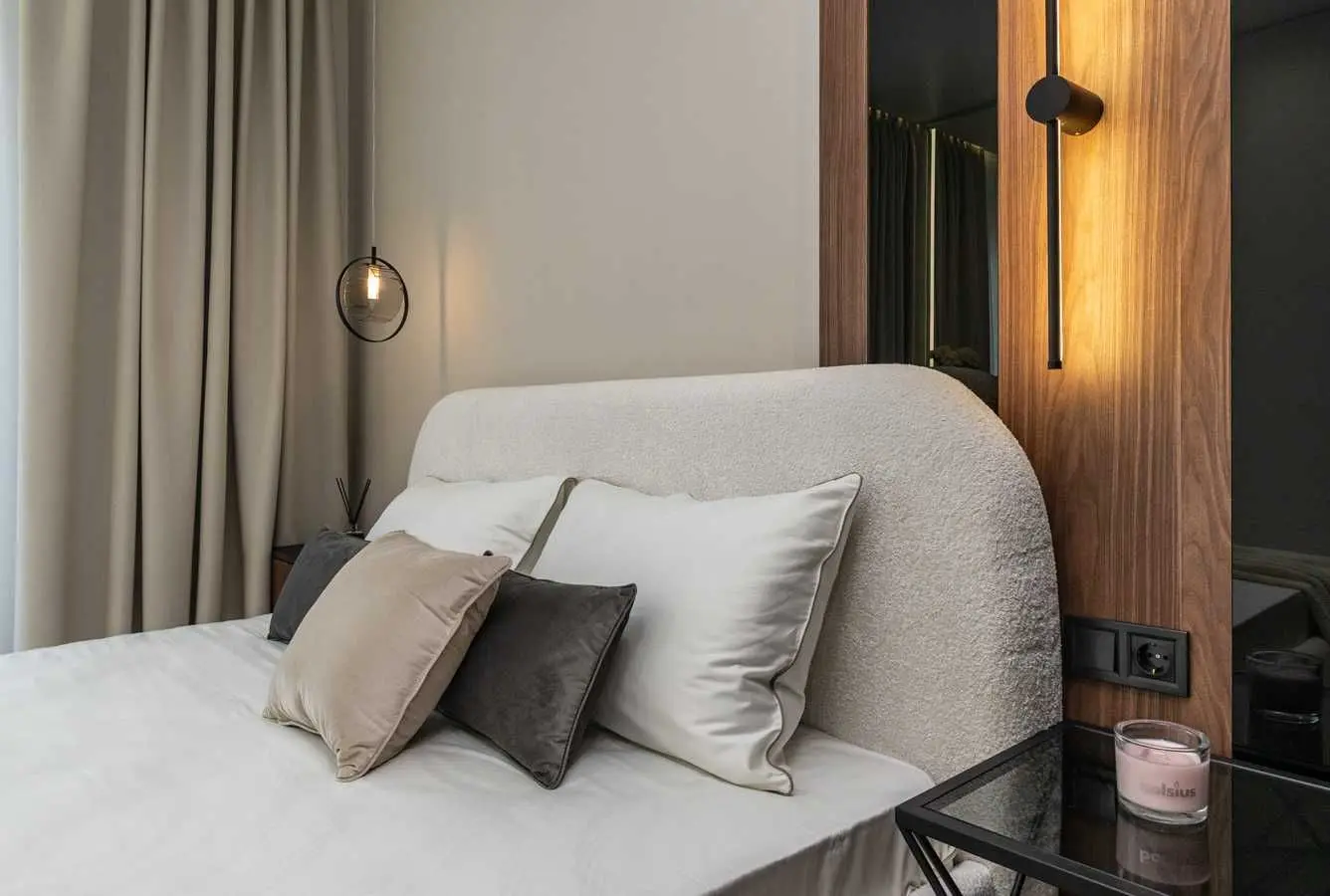 Фото Selling a 1-room apartment, 41 sq.m., Mykhaila Maksymovycha Street (Onufriia Trutenka Street)  Kyiv, price: 115000 USD, code 8859
