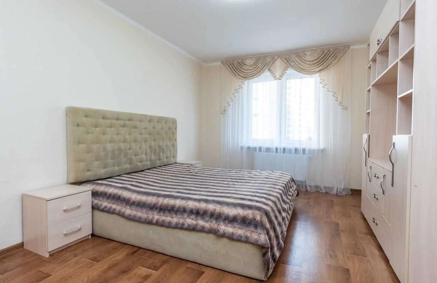 Фото Зняти 3 кімнатну квартиру, Балтійський пров.  Київ в довгострокову оренду, ціна: 26000 UAH, код 8862