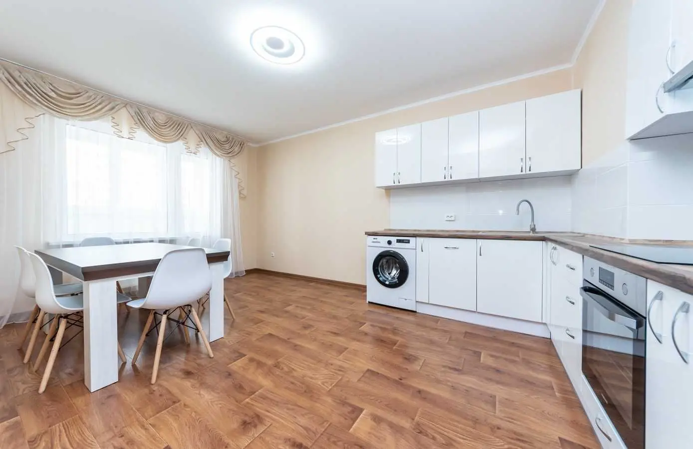 Фото Зняти 3 кімнатну квартиру, Балтійський пров.  Київ в довгострокову оренду, ціна: 26000 UAH, код 8862