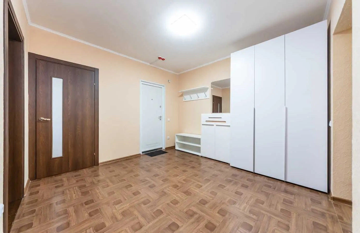 Фото Зняти 3 кімнатну квартиру, Балтійський пров.  Київ в довгострокову оренду, ціна: 26000 UAH, код 8862