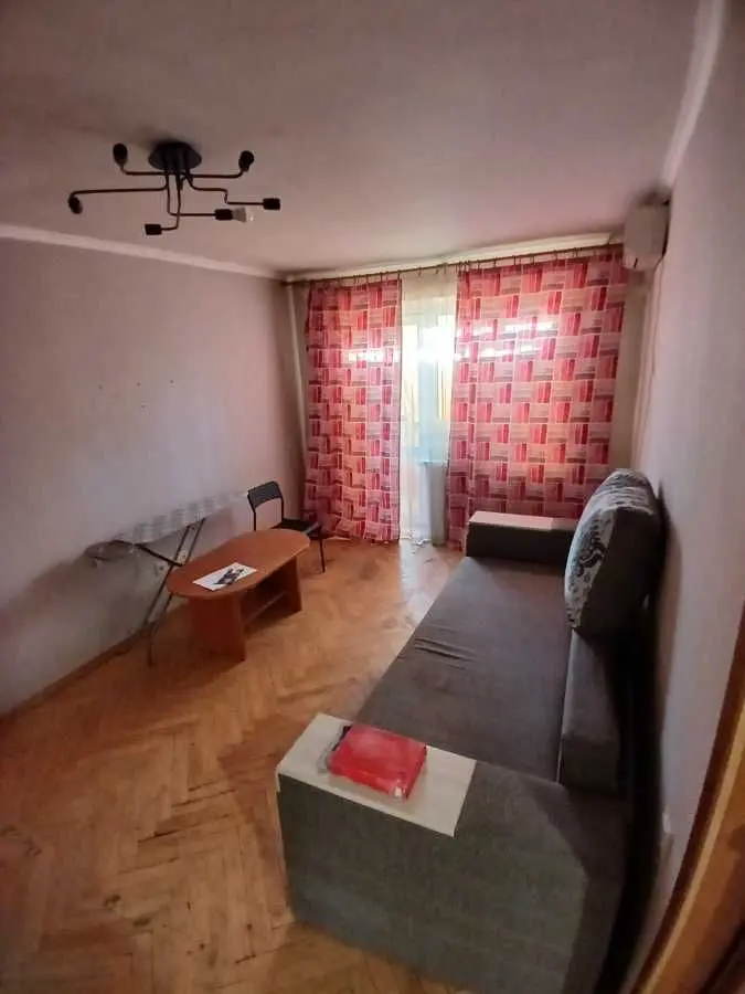 Фото Selling a 1-room apartment, 30 sq.m., Koltsova Boulevard  Kyiv, price: 43000 USD, code 8863