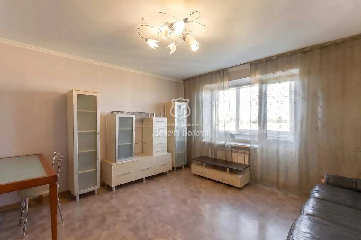 Фото Selling a 4-room apartment, 81.9 sq.m., Saliutna Street 4а Kyiv, price: 79500 USD, code 8864