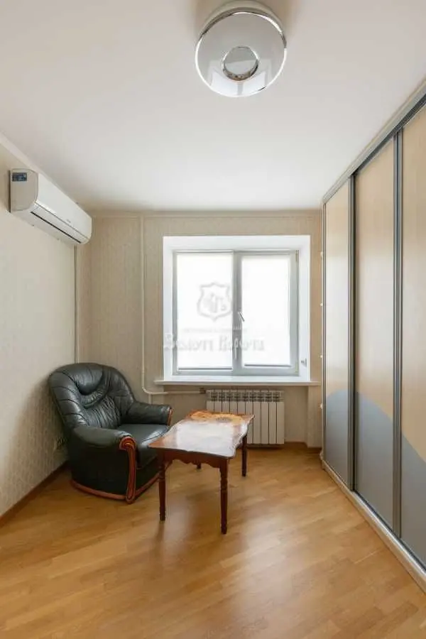 Фото Selling a 4-room apartment, 81.9 sq.m., Saliutna Street 4а Kyiv, price: 79500 USD, code 8864