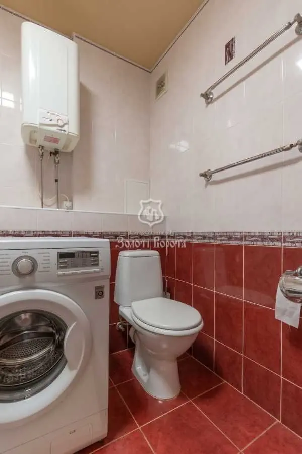 Фото Selling a 4-room apartment, 81.9 sq.m., Saliutna Street 4а Kyiv, price: 79500 USD, code 8864