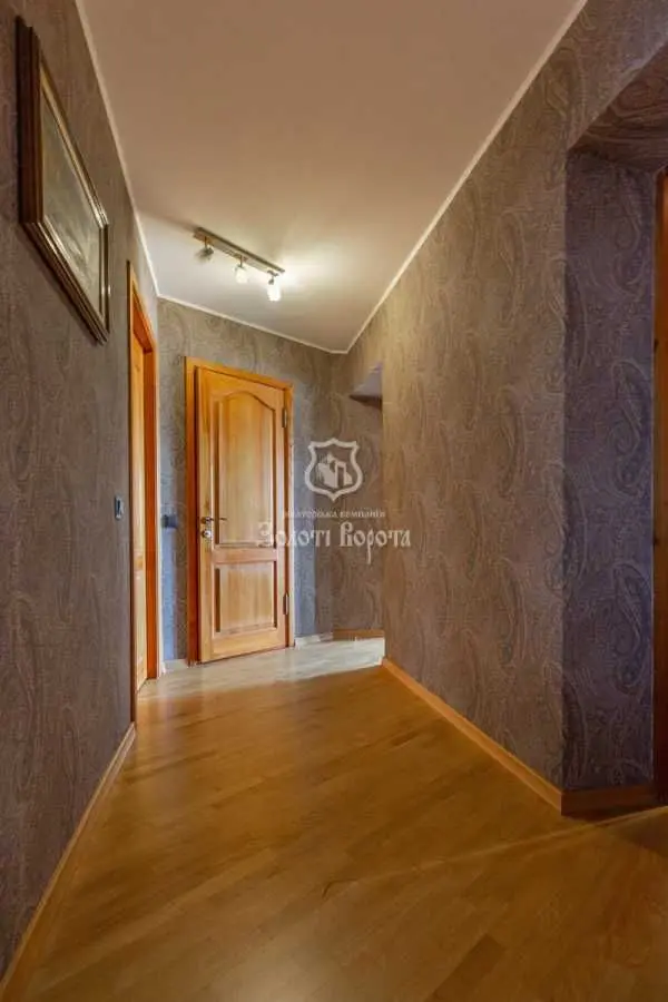 Фото Selling a 4-room apartment, 81.9 sq.m., Saliutna Street 4а Kyiv, price: 79500 USD, code 8864