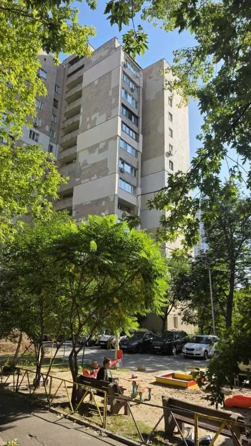 Фото Зняти 3 кімнатну квартиру, Петра Радченка вул. 12 Київ в довгострокову оренду, ціна: 20000 UAH, код 8868