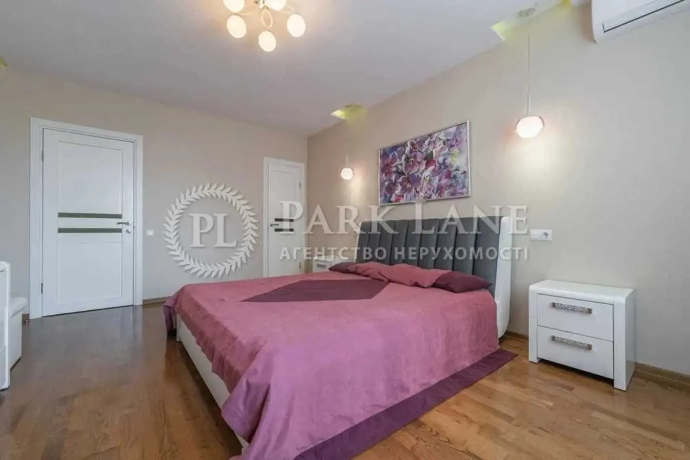 Фото Selling a 3-room apartment, 100 sq.m., Harmatna Street 38а Kyiv, price: 185000 USD, code 8870