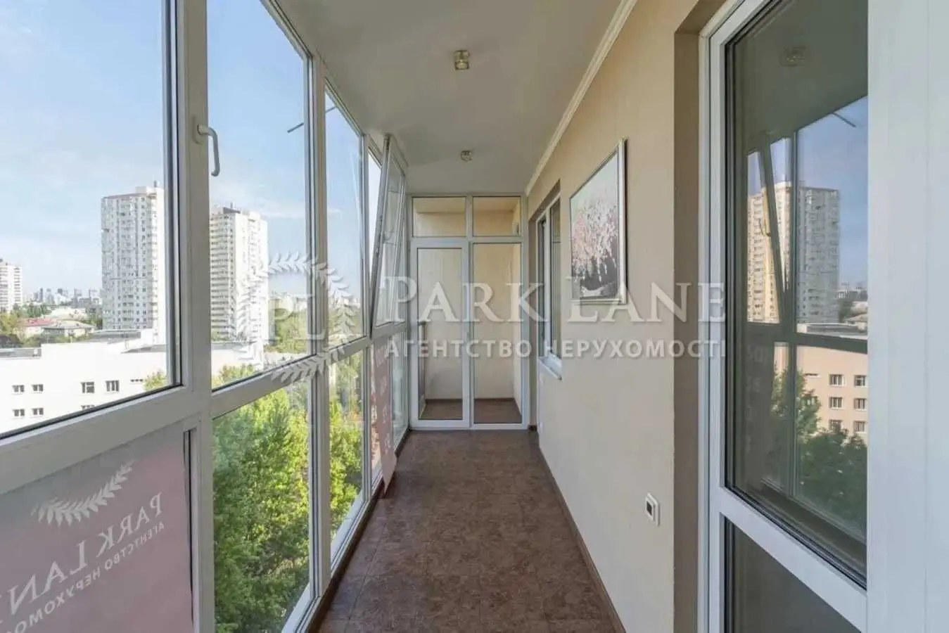 Фото Selling a 3-room apartment, 100 sq.m., Harmatna Street 38а Kyiv, price: 185000 USD, code 8870