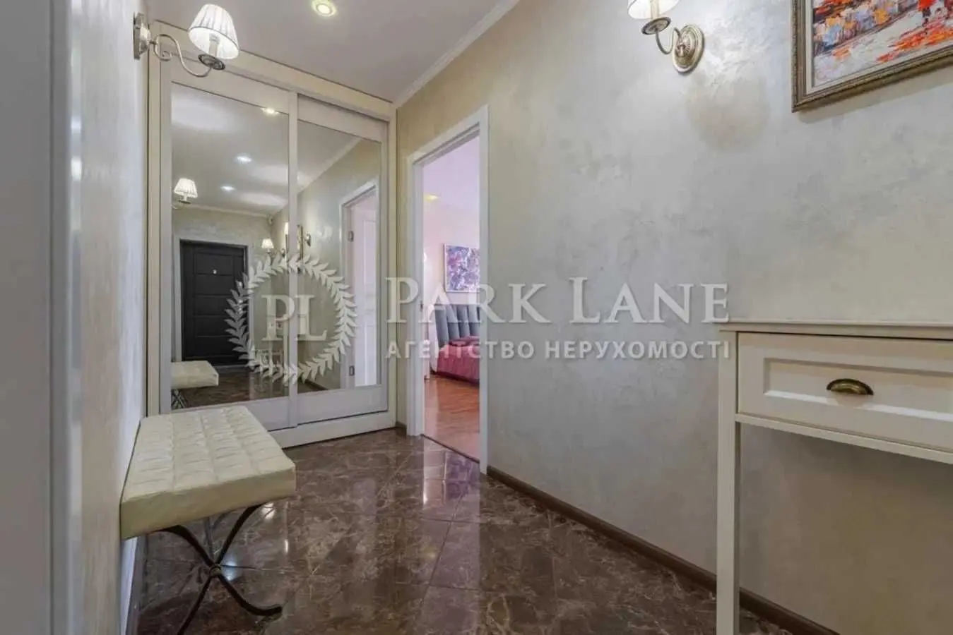 Фото Selling a 3-room apartment, 100 sq.m., Harmatna Street 38а Kyiv, price: 185000 USD, code 8870