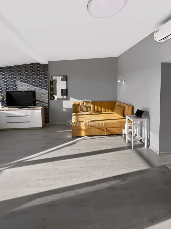 Фото Продаю 1 кімнатну квартиру, 39.3 кв. м, Радистів вул.  Київ, ціна: 88000 USD, код 8875