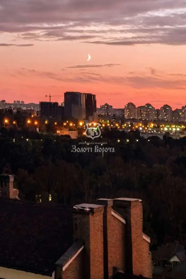 Фото Продаю 1 кімнатну квартиру, 39.3 кв. м, Радистів вул.  Київ, ціна: 88000 USD, код 8875